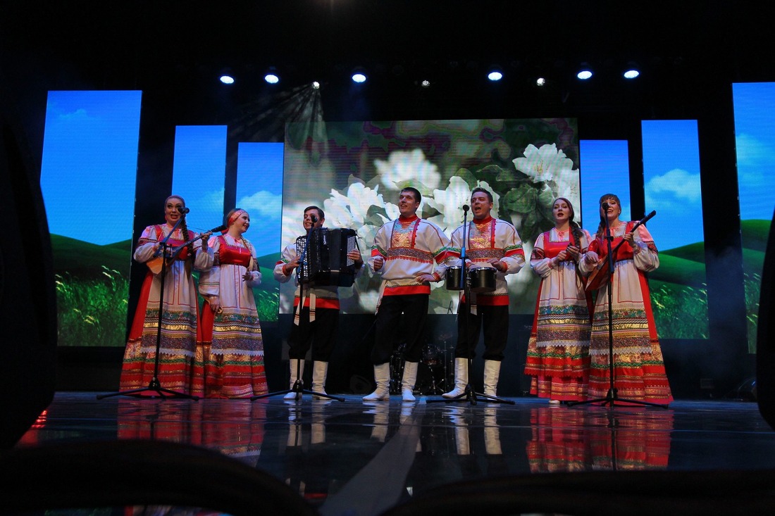 Участники Зонального тура VIII фестиваля "Факел" ПАО "Газпром" в г. Екатеринбурге