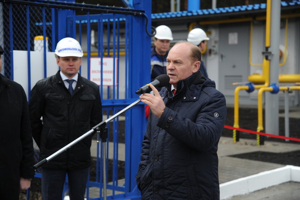 Генеральный директор компании "Газпром трансгаз Югорск" Петр Созонов отметил значимость газораспределительных станций для жителей населенных пунктов