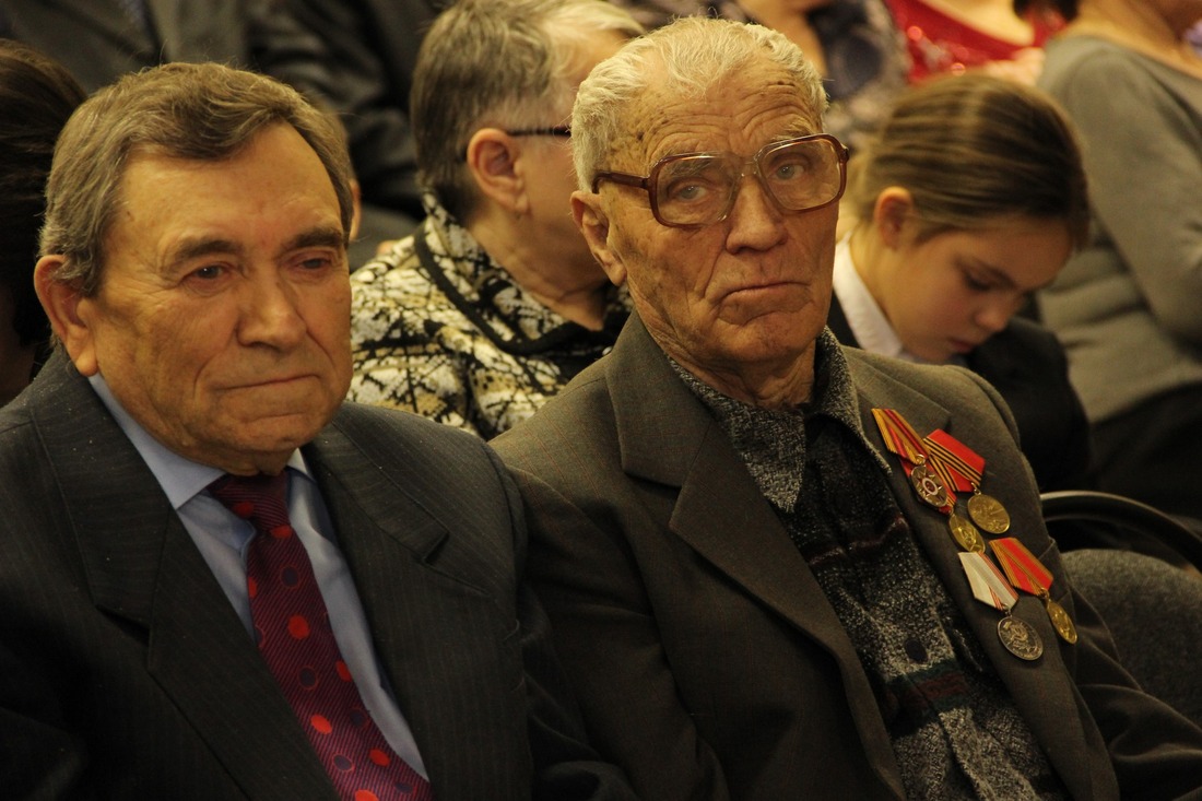 Ветераны (слева направо) Евсюков Иван Егорович, Синицын Николай Николаевич