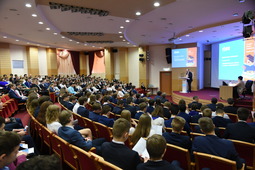 Участников мероприятия приветствовал генеральный директор ООО «Газпром трансгаз Югорск» Петр Созонов