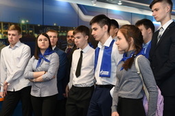 Участники конференции на экскурсии в корпоративном музее ООО «Газпром трансгаз Югорск»