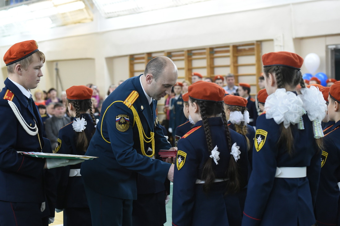 Церемония посвящения в кадеты МЧС России