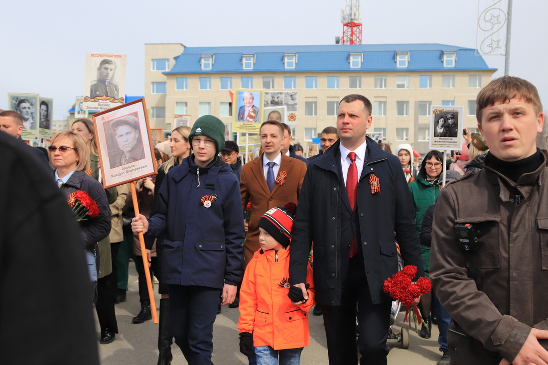 В мероприятиях 9 Мая приняли участие руководители ООО "Газпром трансгаз Югорск"