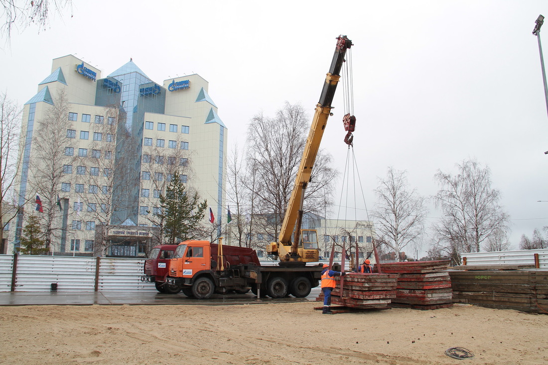 Подготовка площадки под строительство второй очереди мемориала «Воинская слава» ведется силами филиалов ООО «Газпром трансгаз Югорск»