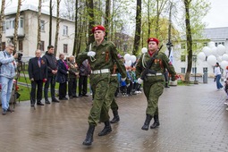 Марш Знамени Победы в Горнозаводске (Пермский край)
