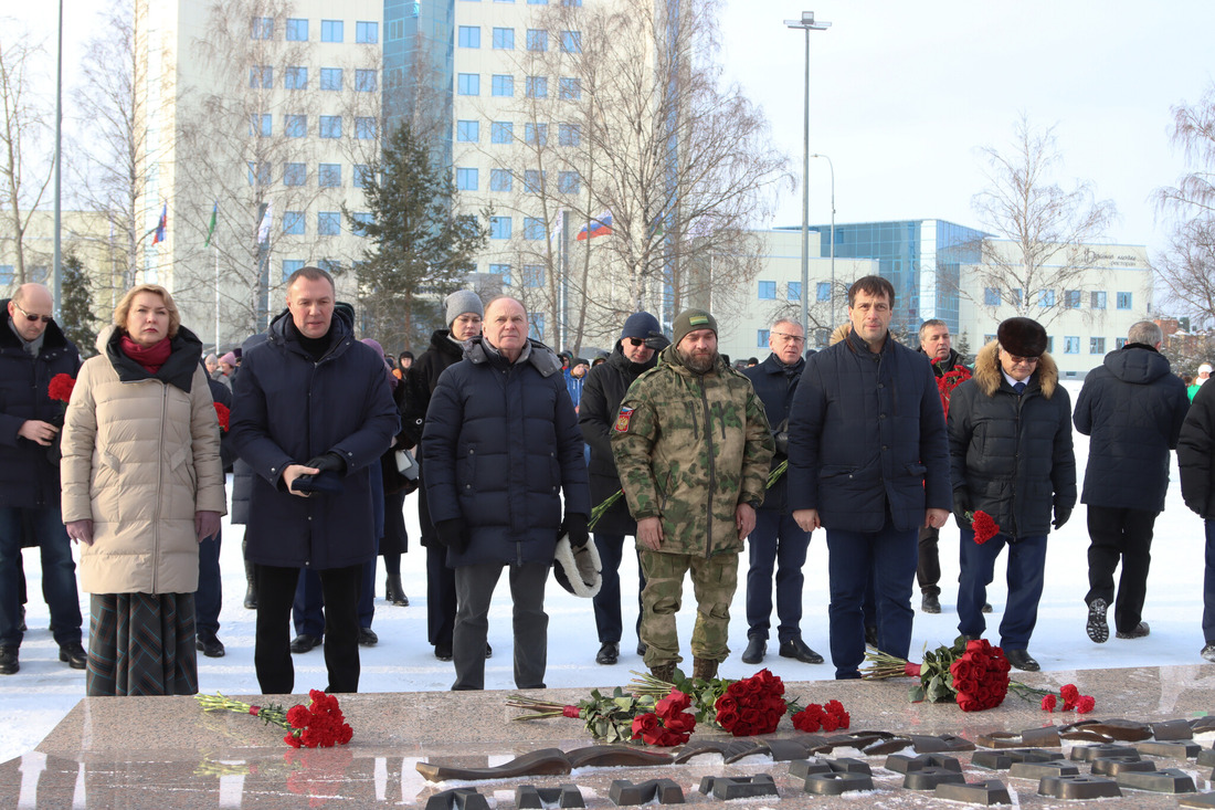 Митинг у мемориала Воинской славы, г. Югорск (ХМАО-Югра)