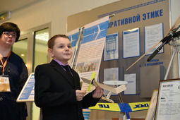 Выставка детского инженерного творчества в Учебно-производственном центре ООО "Газпром трансгаз Югорск"