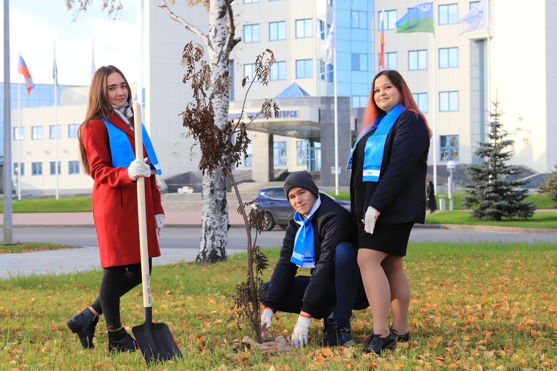 «Газпром трансгаз Югорск» провел акцию «Посади дерево Победы!»