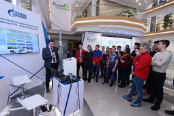 Студенты Игримского политехнического колледжа на выставке энергоэффективных технологий в центральном офисе ООО "Газпром трансгаз Югорск"
