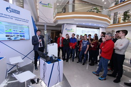Студенты Игримского политехнического колледжа на выставке энергоэффективных технологий в центральном офисе ООО "Газпром трансгаз Югорск"