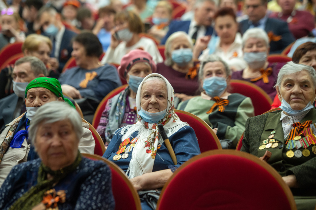 Сотрудники ООО «Газпром трансгаз Югорск» приняли участие в торжественном собрании ко Дню Победы