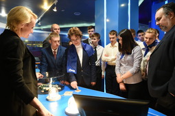 Участники конференции на экскурсии в корпоративном музее ООО «Газпром трансгаз Югорск»