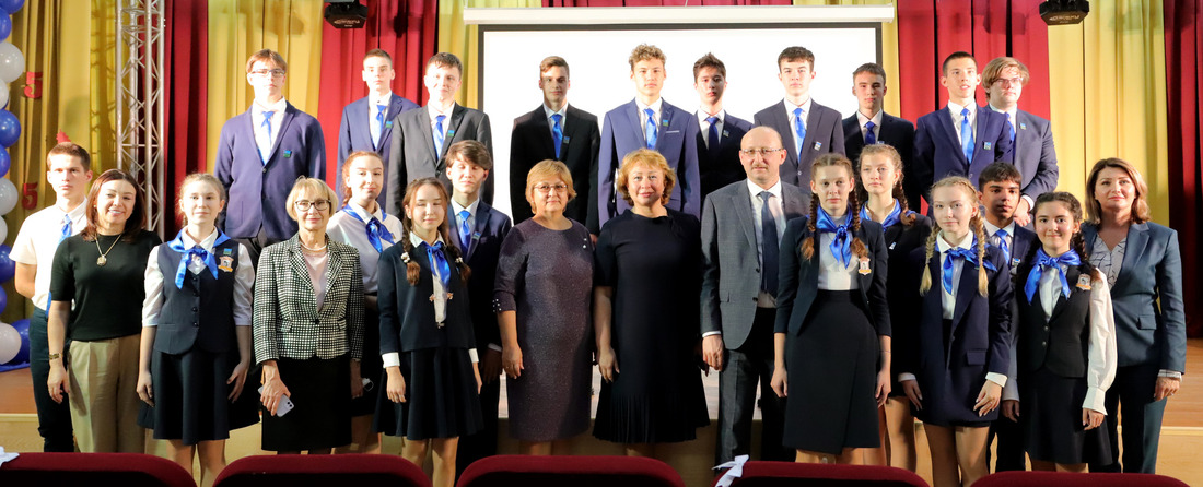 Более 50 юношей и девушек стали учениками «Газпром-класса» в новом учебном году