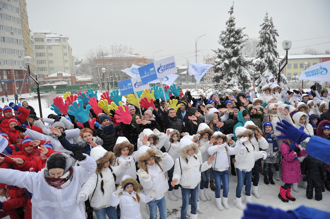 Делегация "Газпром трансгаз Югорска" приняла участие в флешмобе "Звездный путь"