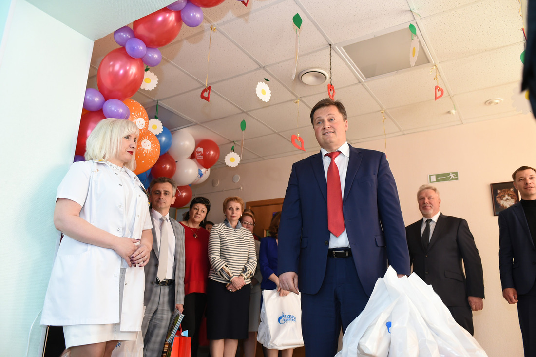 Андрей Годлевский, заместитель генерального директора ООО «Газпром трансгаз Югорск», поздравил маленьких югорчан