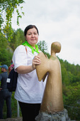 Скульптура «Ангел единой надежды», установленная в природном парке "Оленьи ручьи" (Свердловская область)