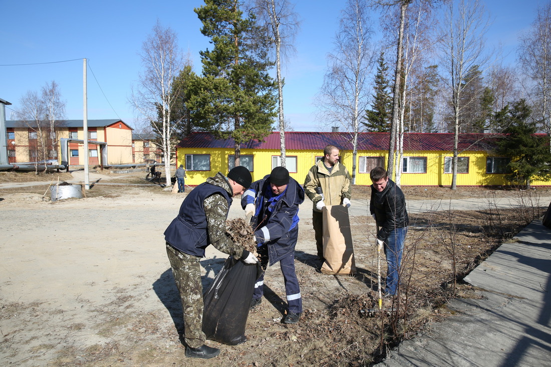 Сотрудники Бобровского ЛПУМГ