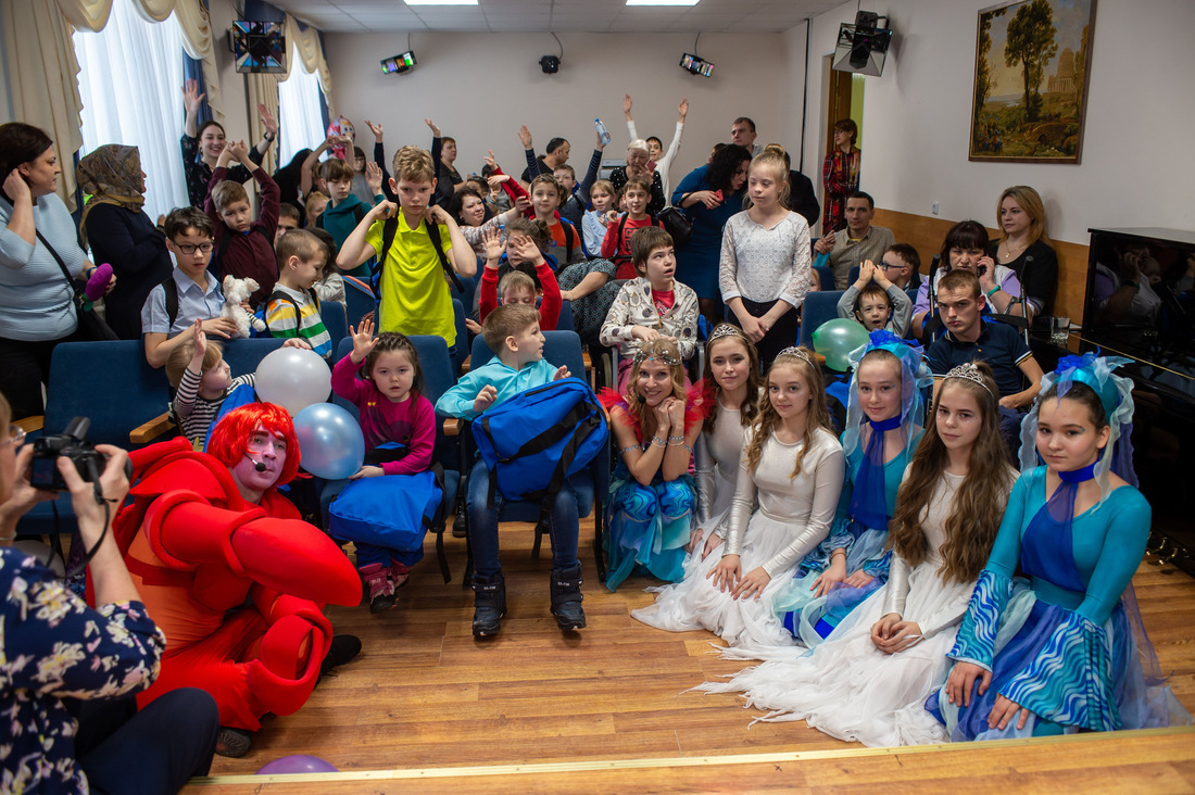 Артисты «Газпром трансгаз Югорска» посетили с благотворительной программой реабилитационный центр
