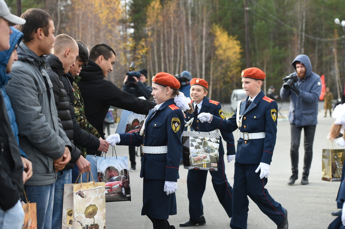 Военно-патриотическая акция в Югорске, приуроченная ко Всероссийскому дню призывника